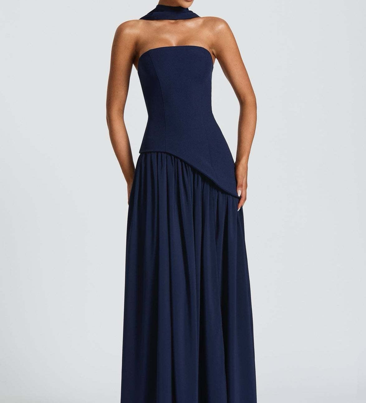 Beatriz - Vestido Longo Sofisticado